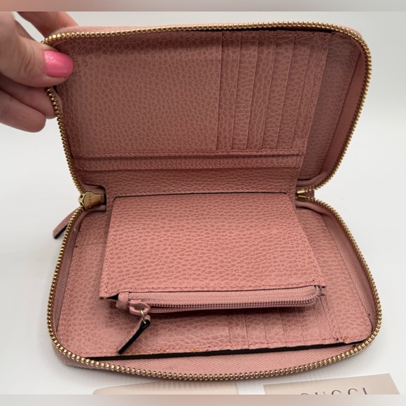 AB COND Gucci Interlocking G zip-around wallet - light pink leather + FREE COA! - Picture 4 of 10